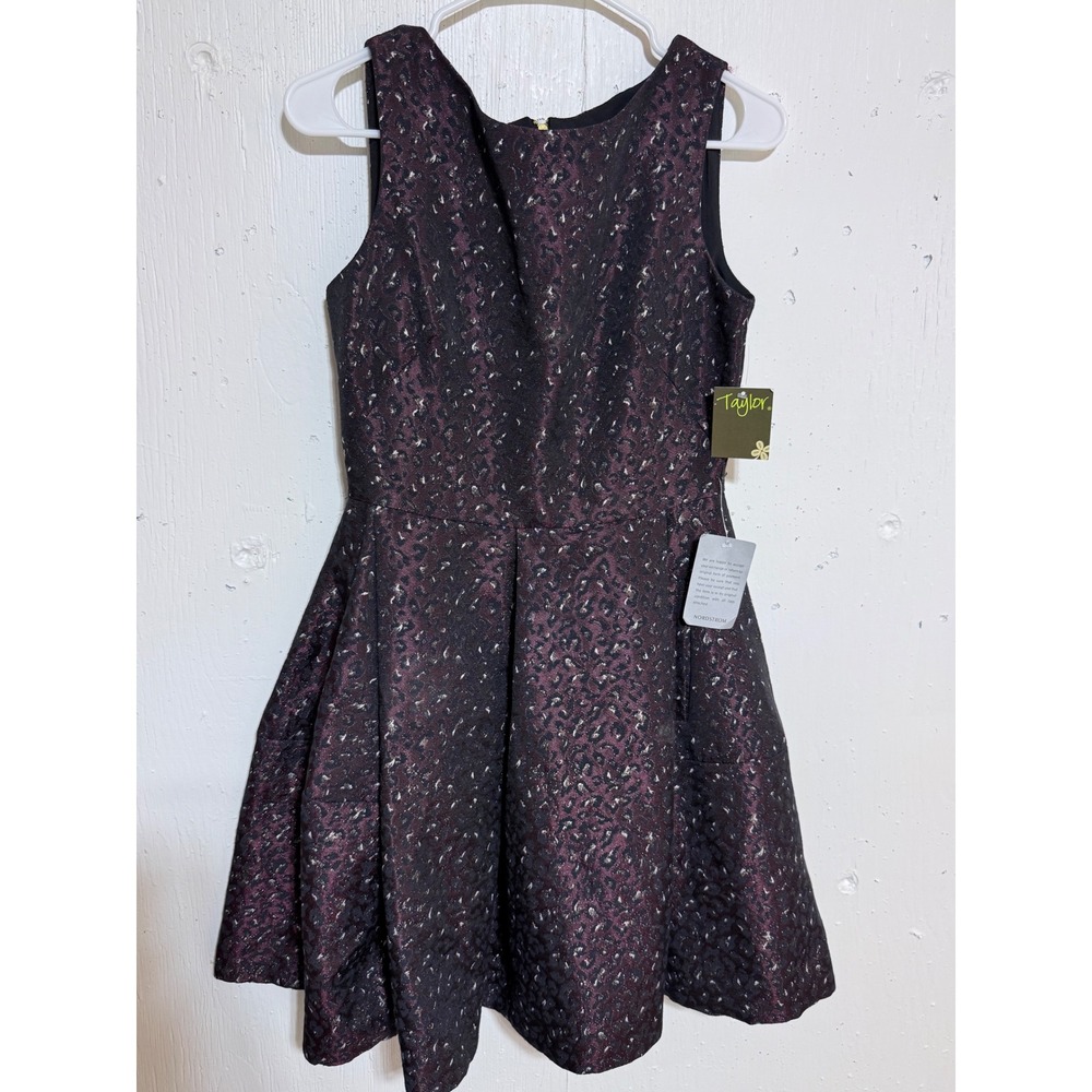 Taylor Dress Womens 6 Burgundy Black Jacquard Leopard Fit Flare Metallic Party